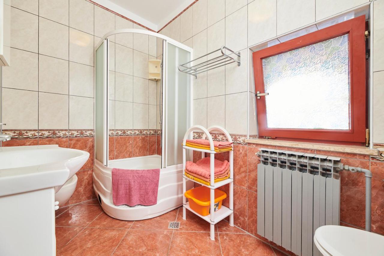 Haus Ana Apartment Porec Luaran gambar
