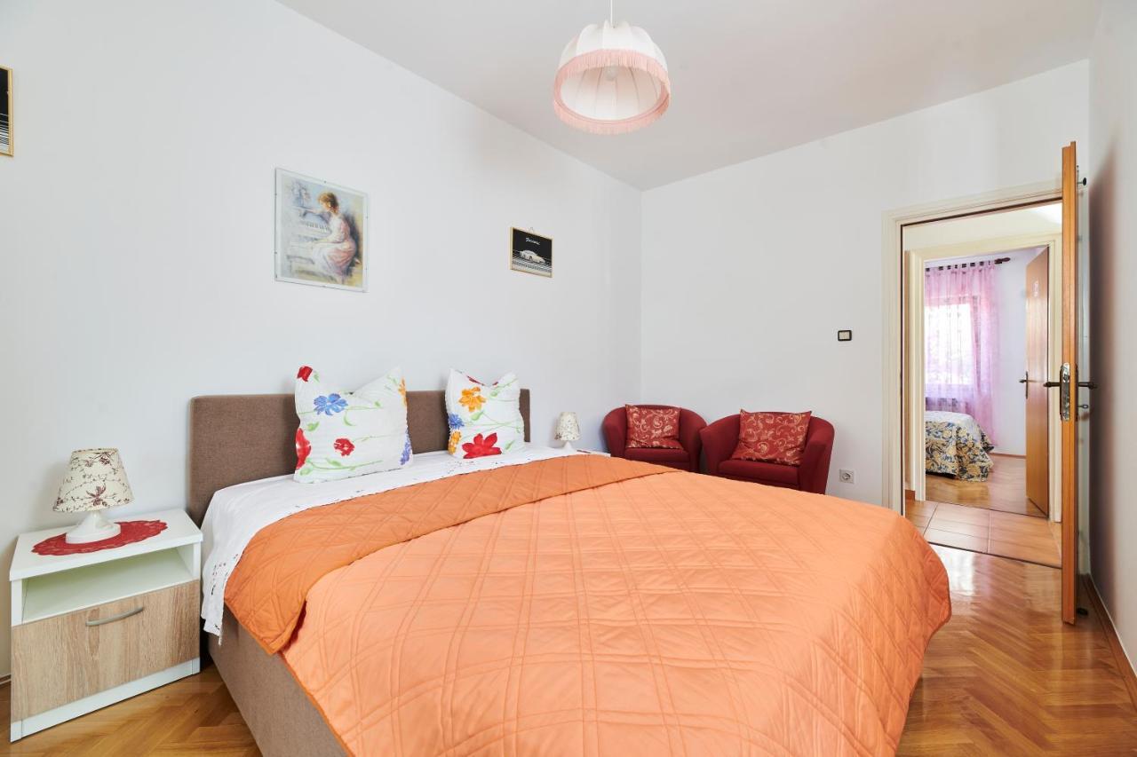 Haus Ana Apartment Porec Luaran gambar